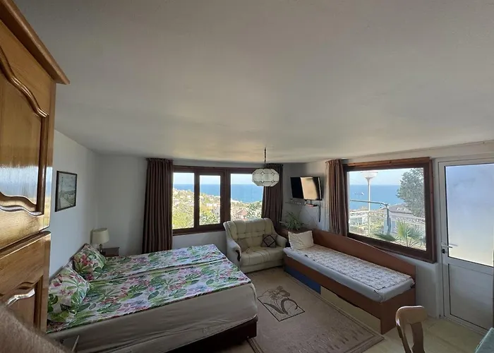 етаж от къща - желкови Βάρνα